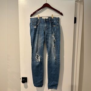 Abercrombie & Fitch Distressed Skinny Jeans in Blue 6L
